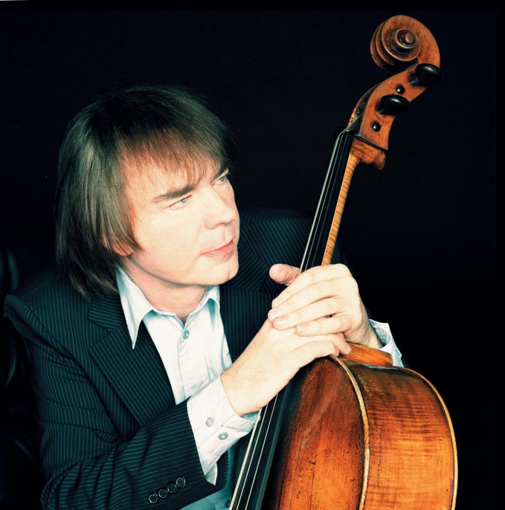 Julian Lloyd webber